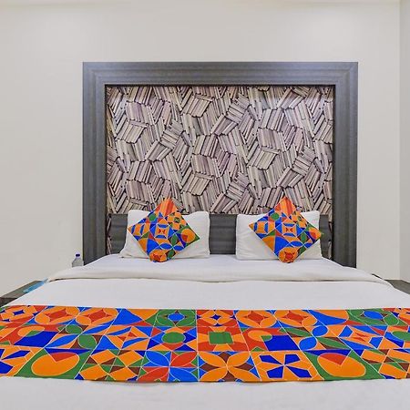 Fabexpress Pearl Villa Ahmedabad Exterior photo