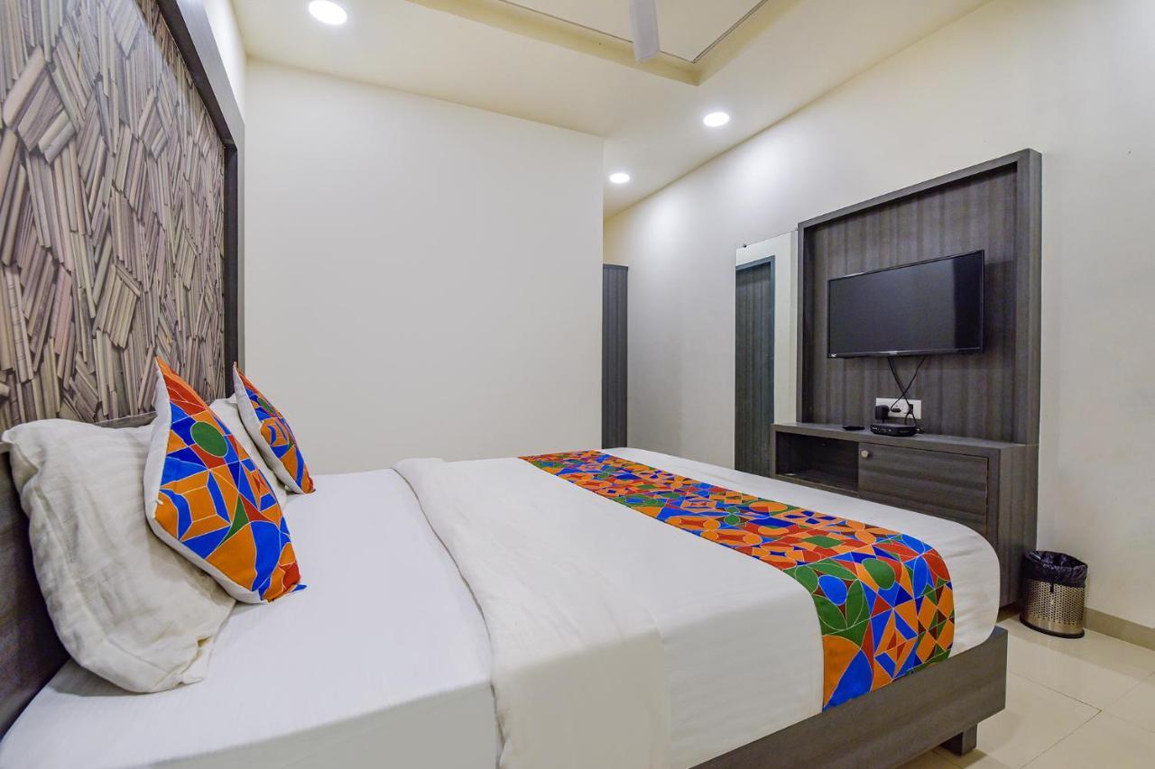 Fabexpress Pearl Villa Ahmedabad Exterior photo